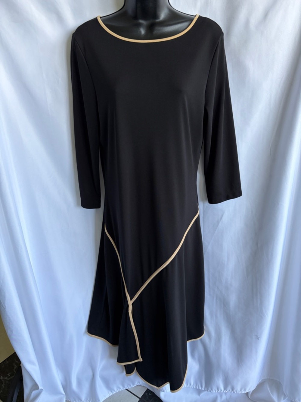 Componix classic and future style Black Sheath half -3/4 sleeve Dress Size 8